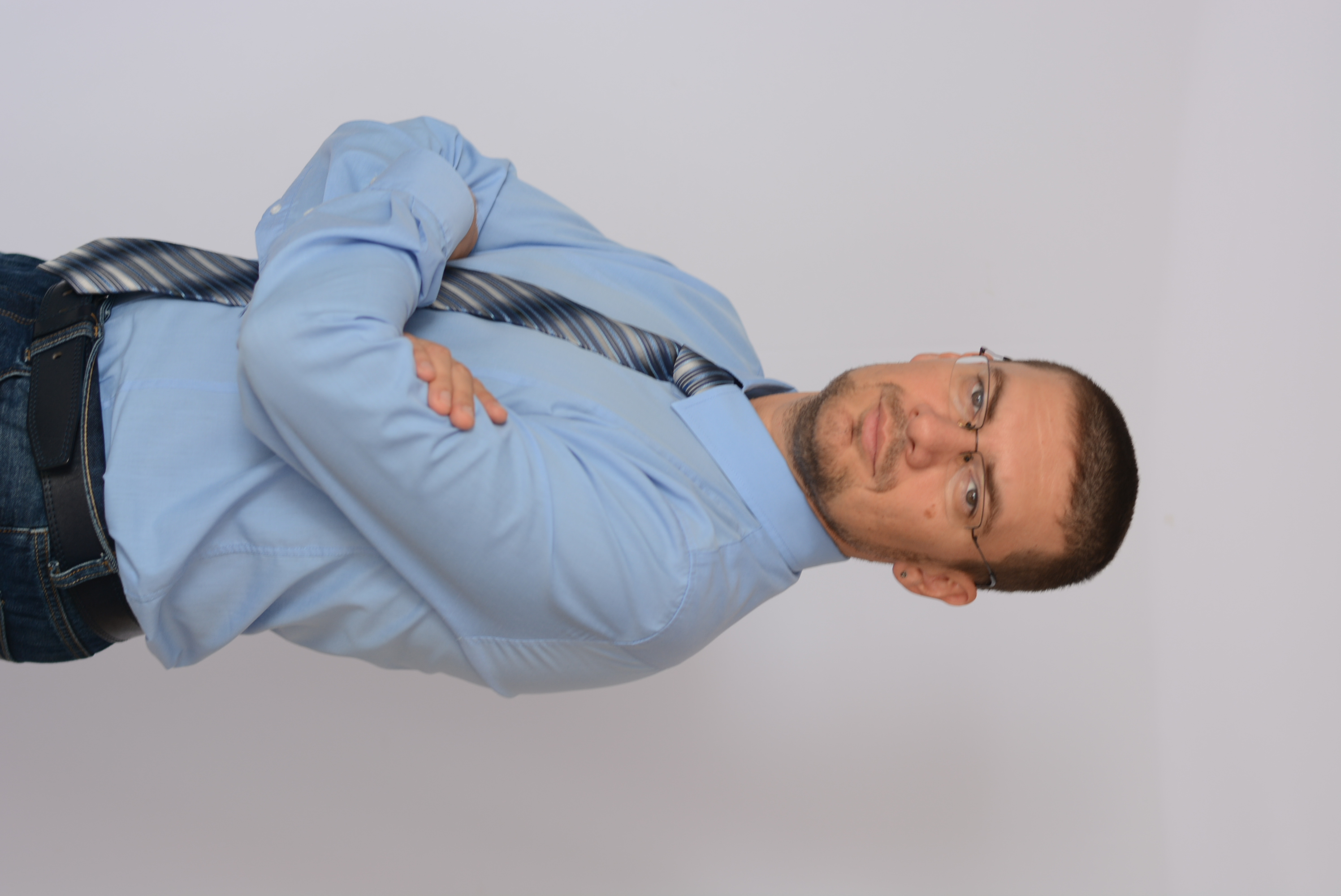             Закомолдин Руслан Валериевич
    